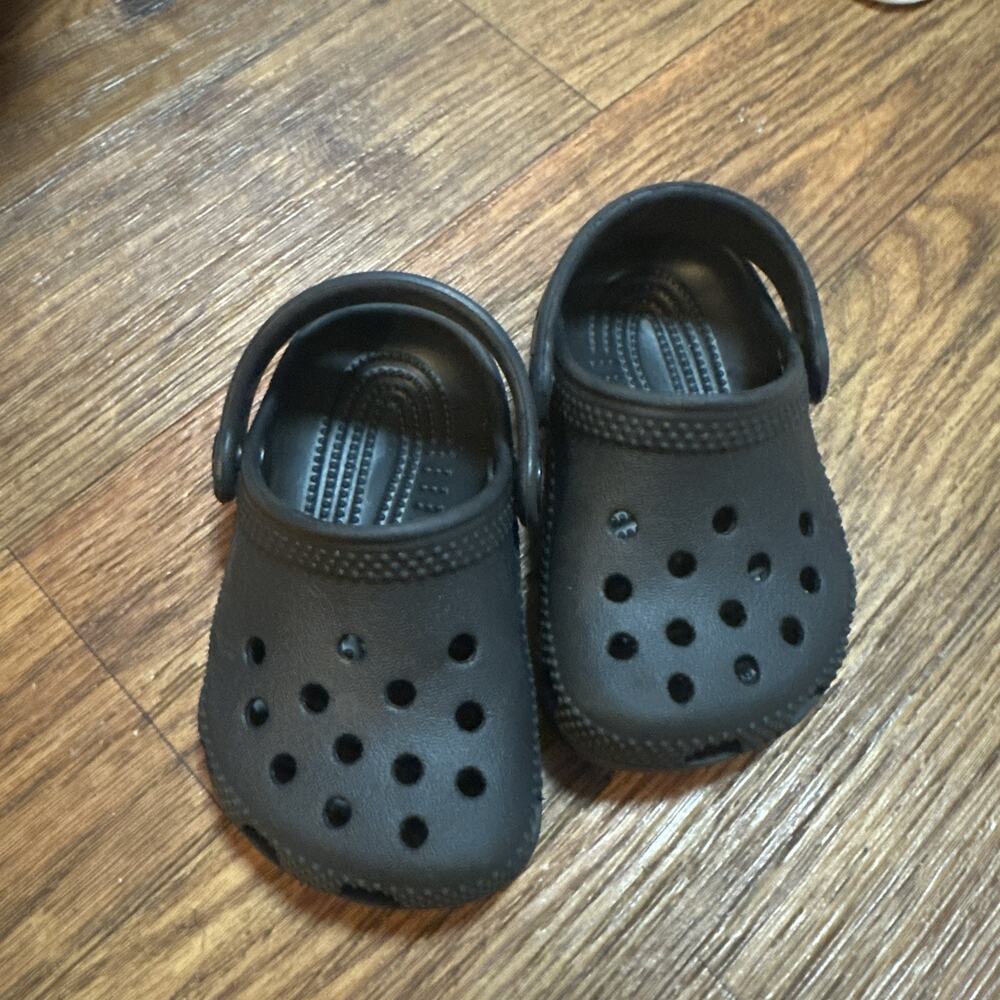 Crocs Classic Clog Black Toddler Infant Size Size 2 3 Excellent Condition